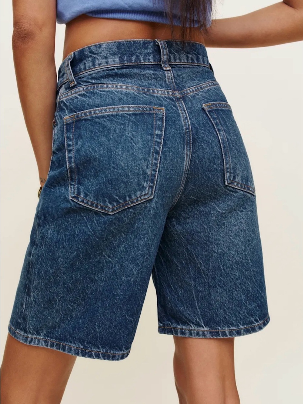 Reformation Hale High Rise 8” Jean Shorts Blue - Size 27 - Picture 3 of 7